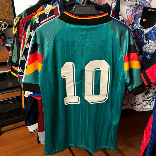 Camiseta Retro de Futbol Alemania 1992 Alternativa Mathaus 10