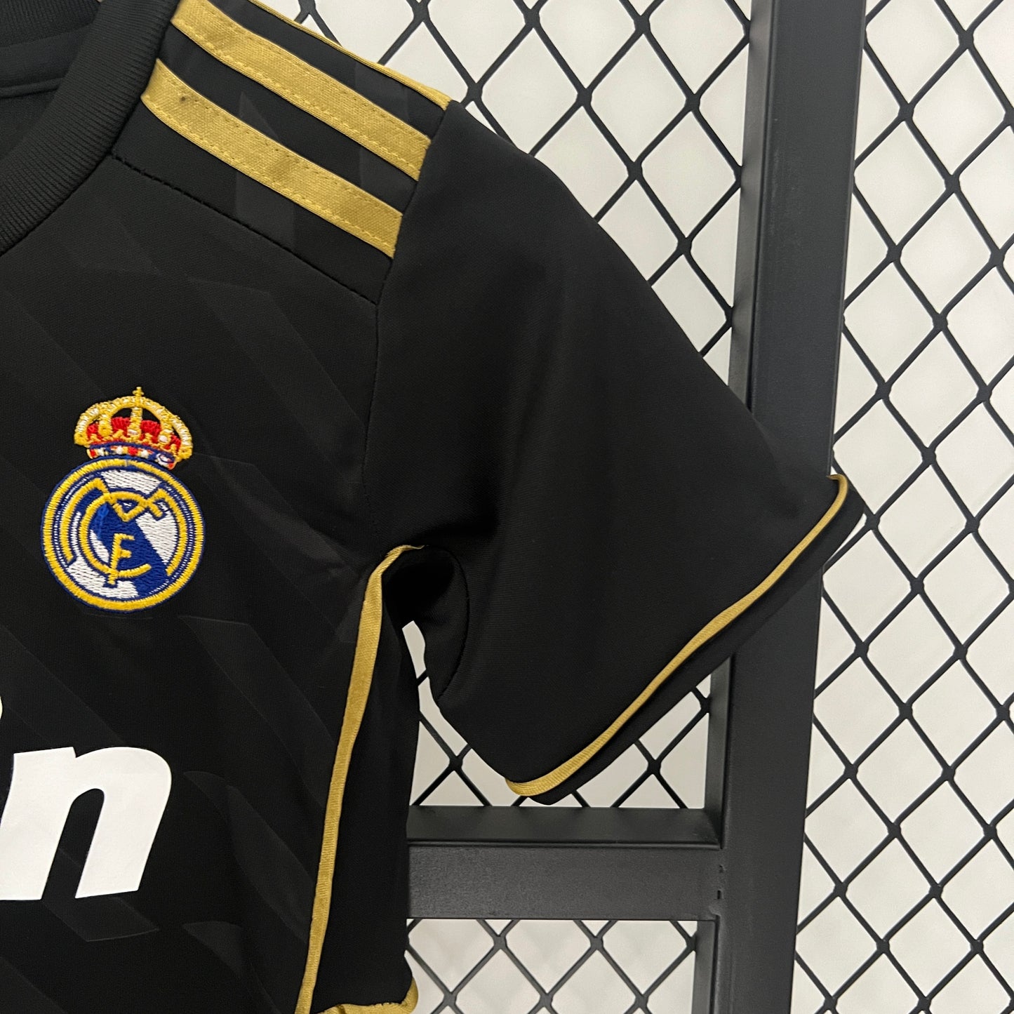 Camiseta Conjunto de Niño Retro de Fútbol Real Madrid 2011-2012 (Negra)