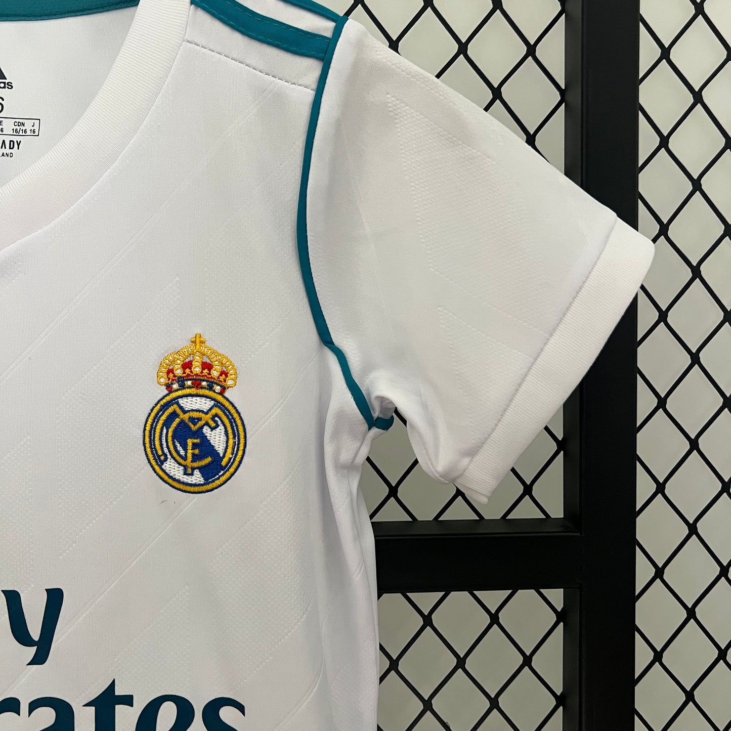 Camiseta Conjunto de Niño Retro de Fútbol Real Madrid 2017-2018