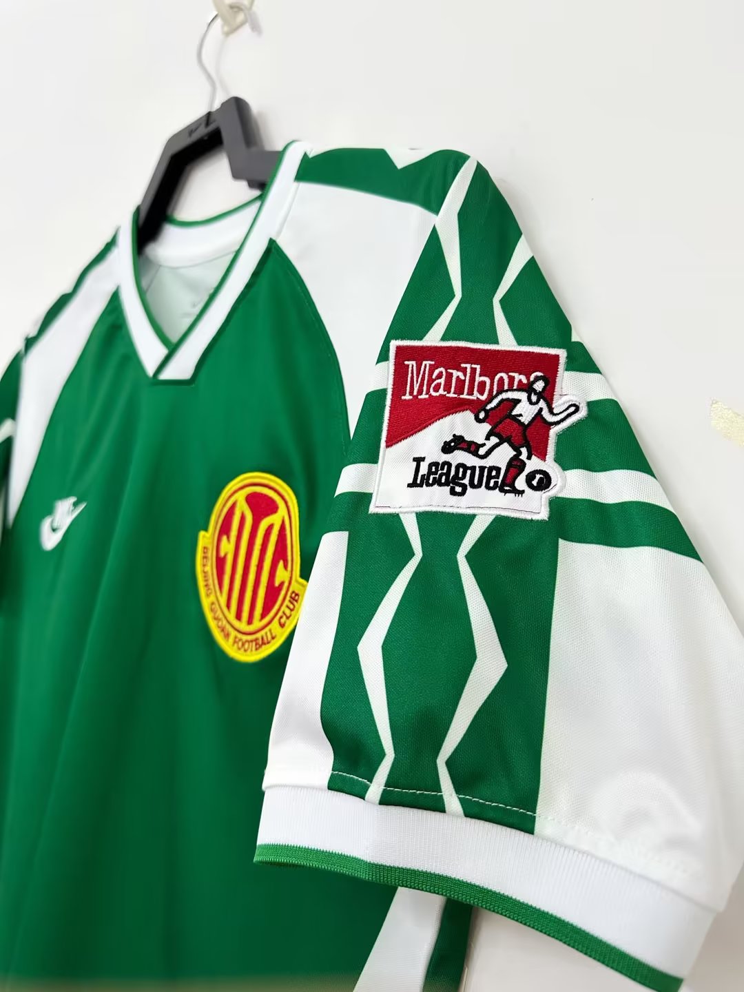 Camiseta Retro de Fútbol Beijing Guoan FC 1996