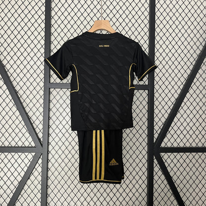 Camiseta Conjunto de Niño Retro de Fútbol Real Madrid 2011-2012 (Negra)