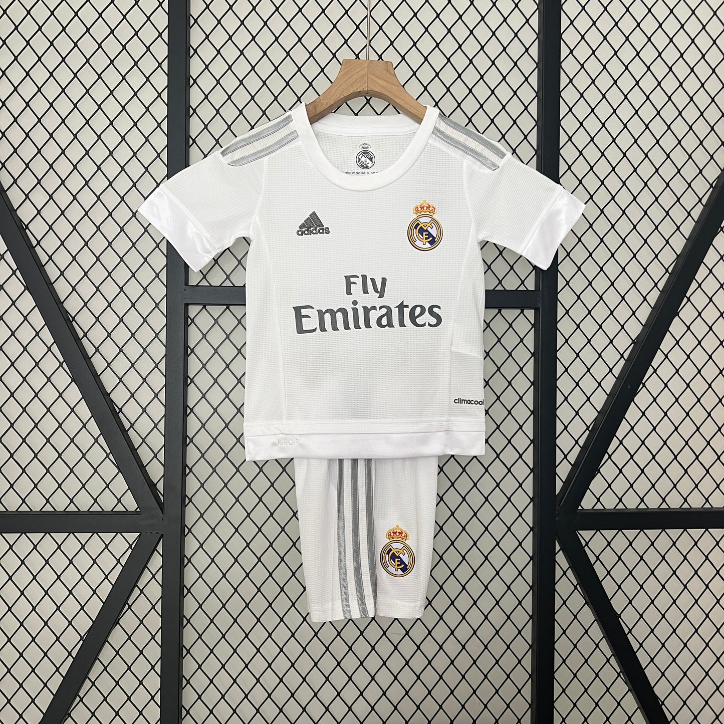 Camiseta Conjunto de Niño Retro de Fútbol Real Madrid 2015-2016