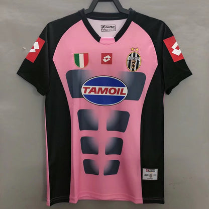 Camiseta Retro de Fútbol de la Juventus 2002 - 2003 Rosa y negro