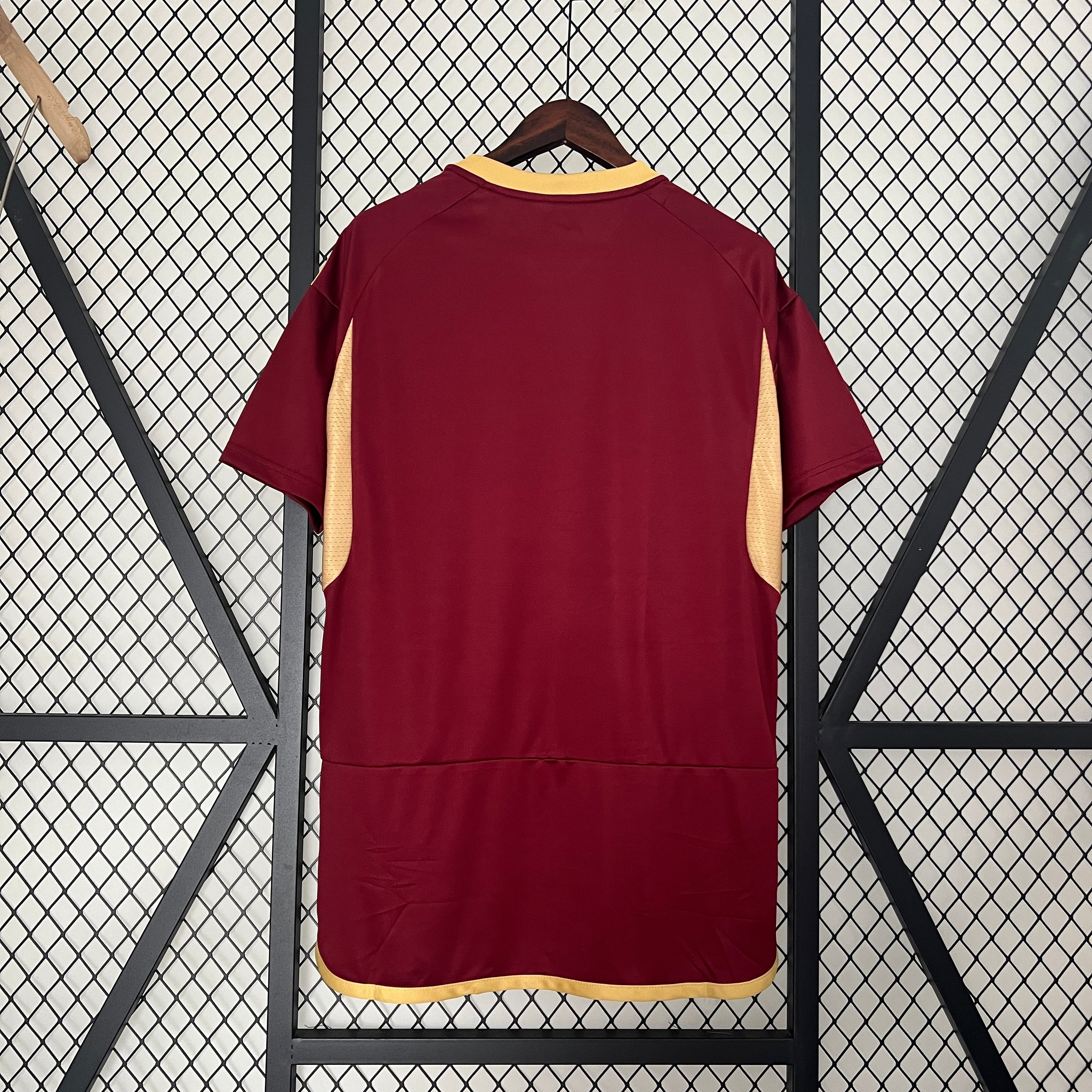 Camiseta de Futbol Venezuela 2024 2025 Version Fanatico Vinotinto Retro Campeones