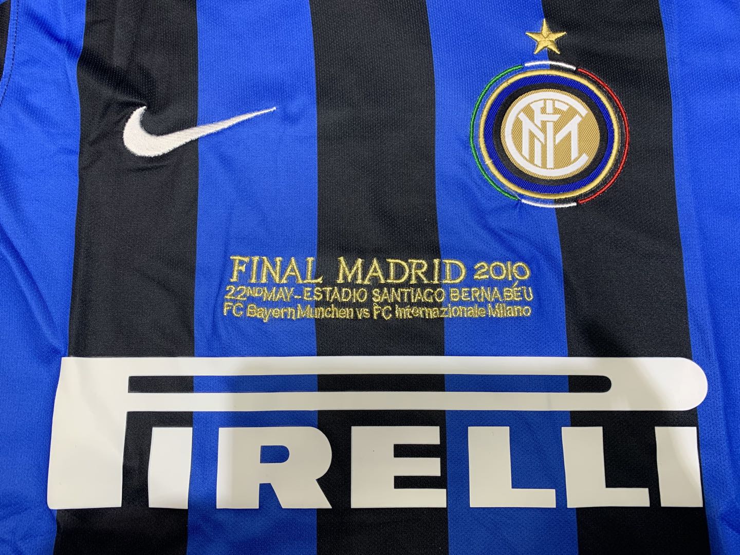 Camiseta Retro de Fútbol Inter de Milán 2010-2011 ML