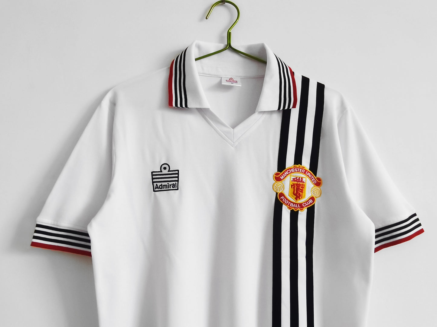 Camiseta Retro de Fútbol del Manchester United 1975