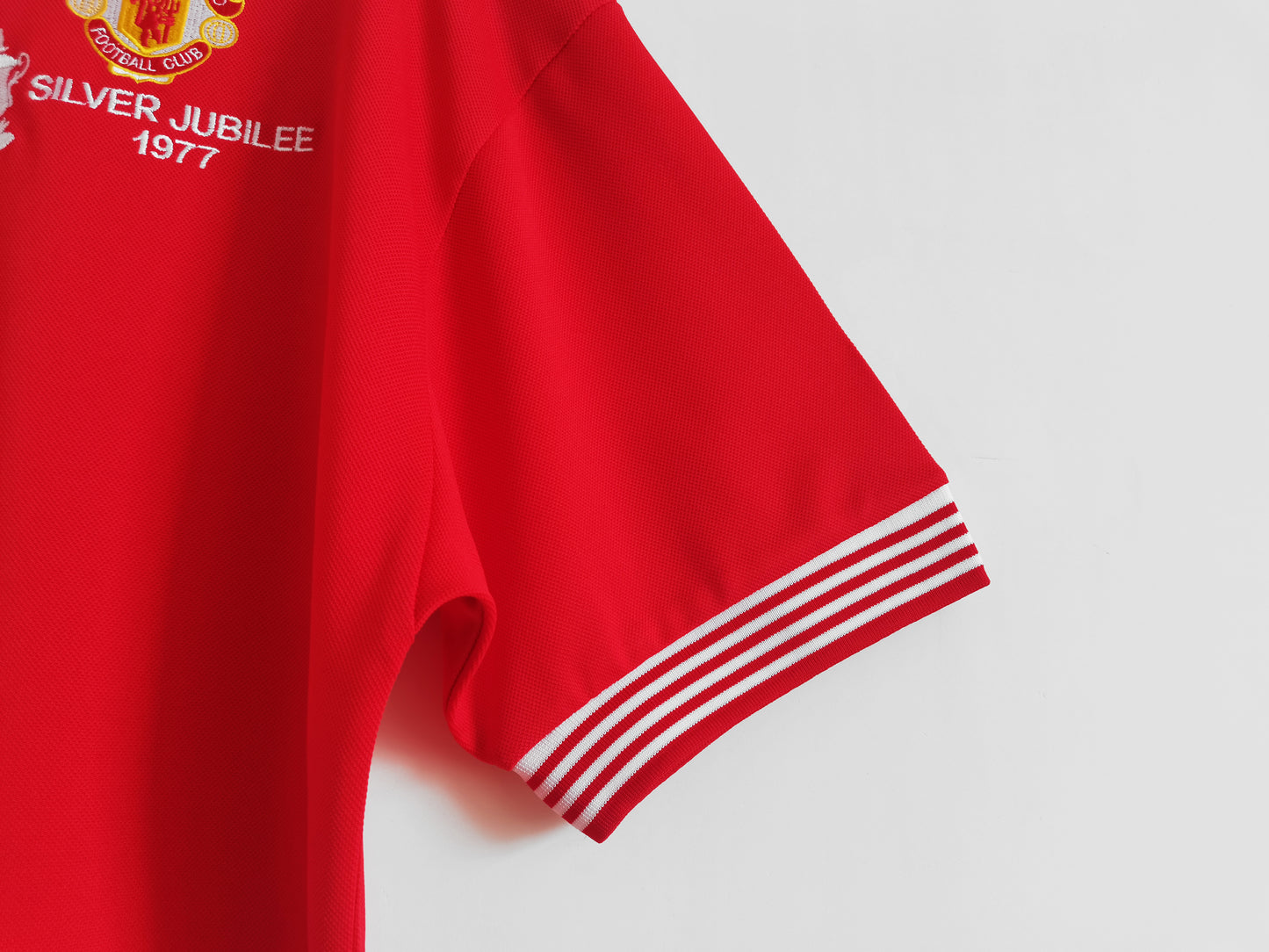 Camiseta Retro de Fútbol del Manchester United 1977