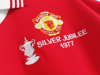 Camiseta Retro de Fútbol del Manchester United 1977