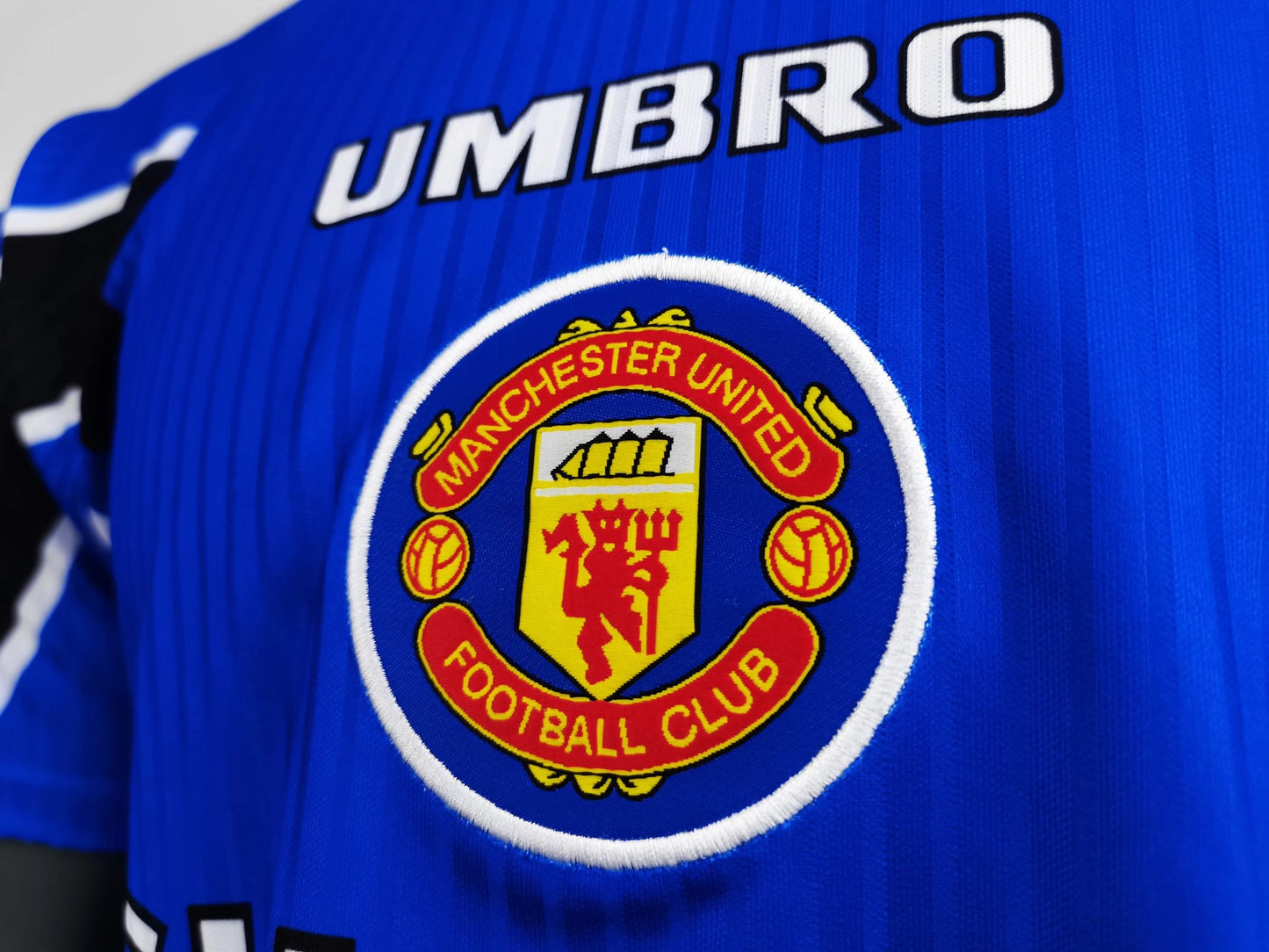 Camiseta Retro de Fútbol Manchester United 1996 Blue