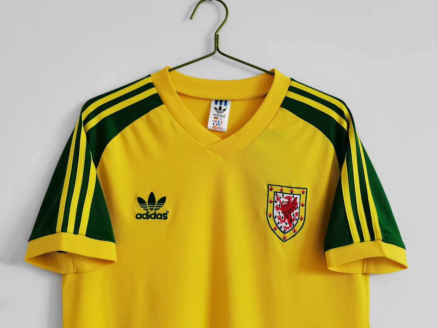 Camiseta Retro de Futbol Gales 1980 - 1982