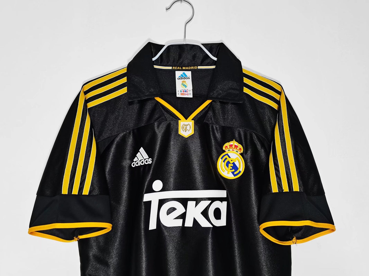 Camiseta Retro de Fútbol Real Madrid 1998 Negra