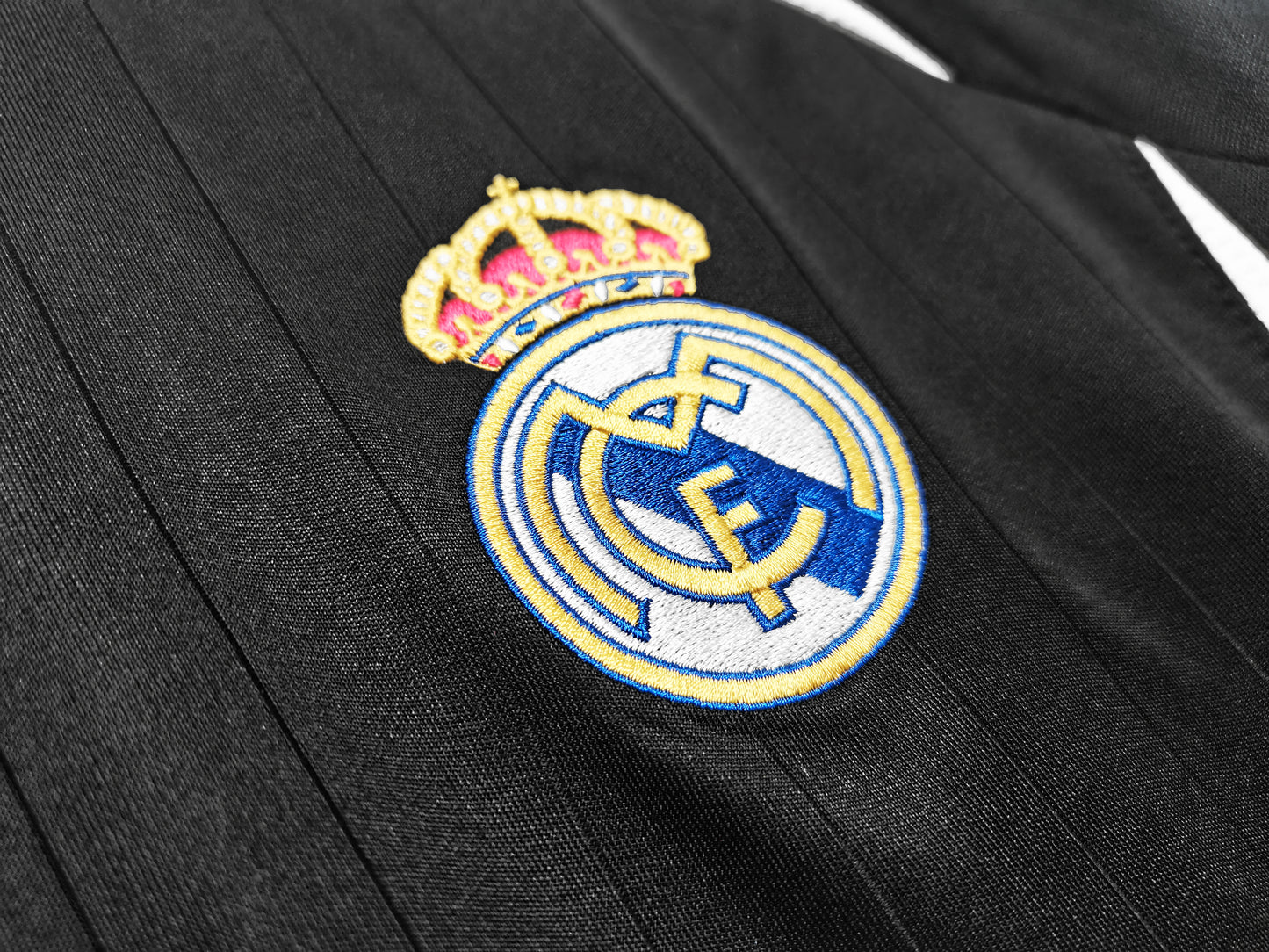 Camiseta Retro de Fútbol Real Madrid 2006 Negra