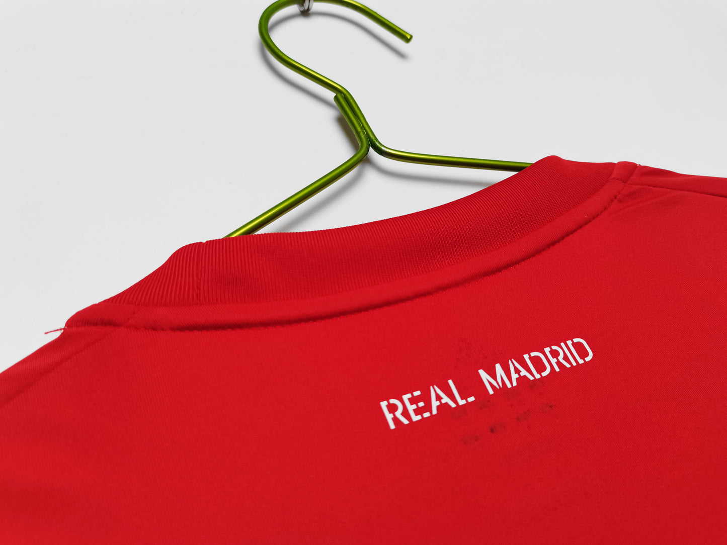 Camiseta Retro de Fútbol Real Madrid 2011 Alternativa Roja