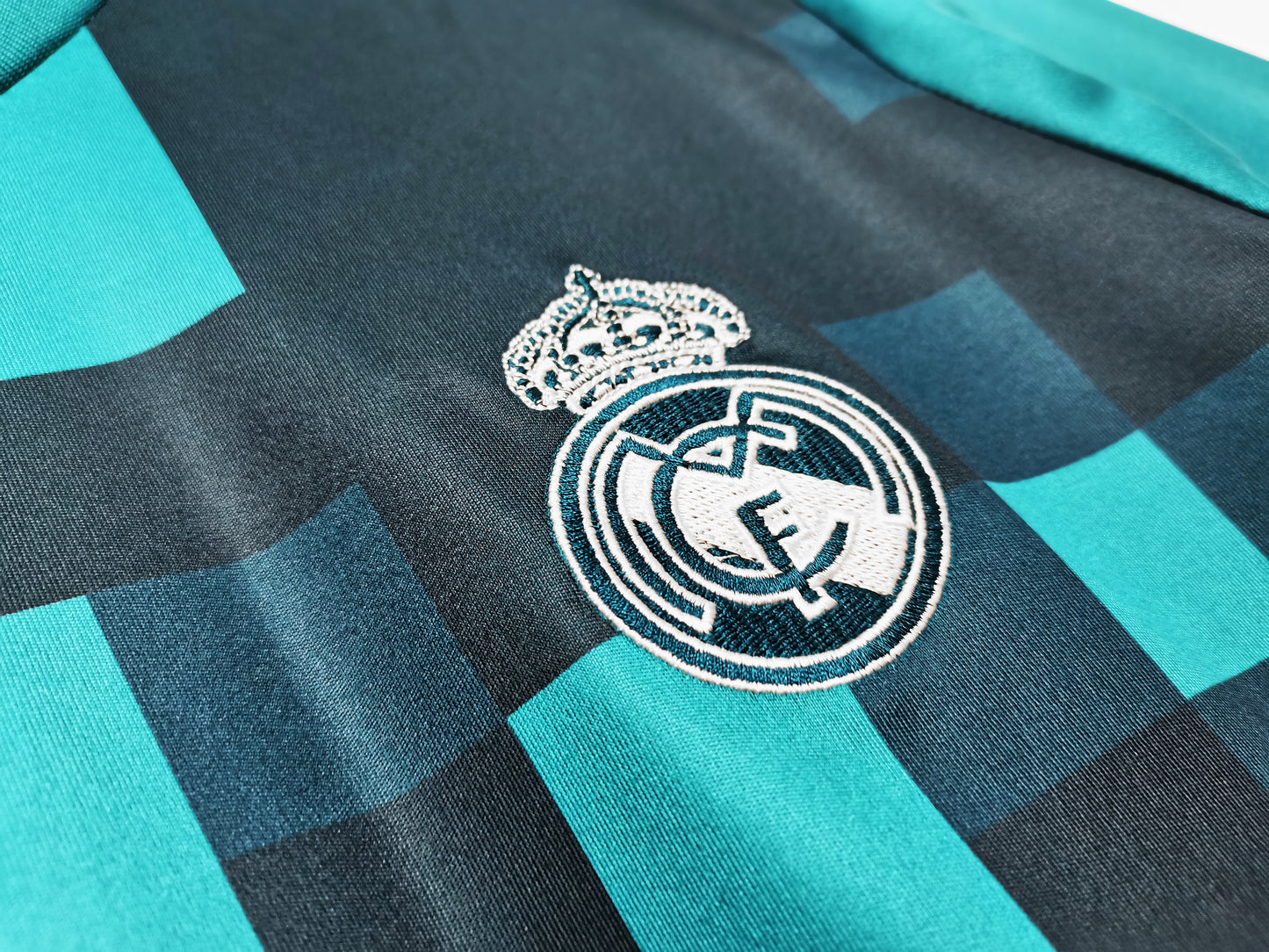 Camiseta Retro de Fútbol Real Madrid 2017 Aqua