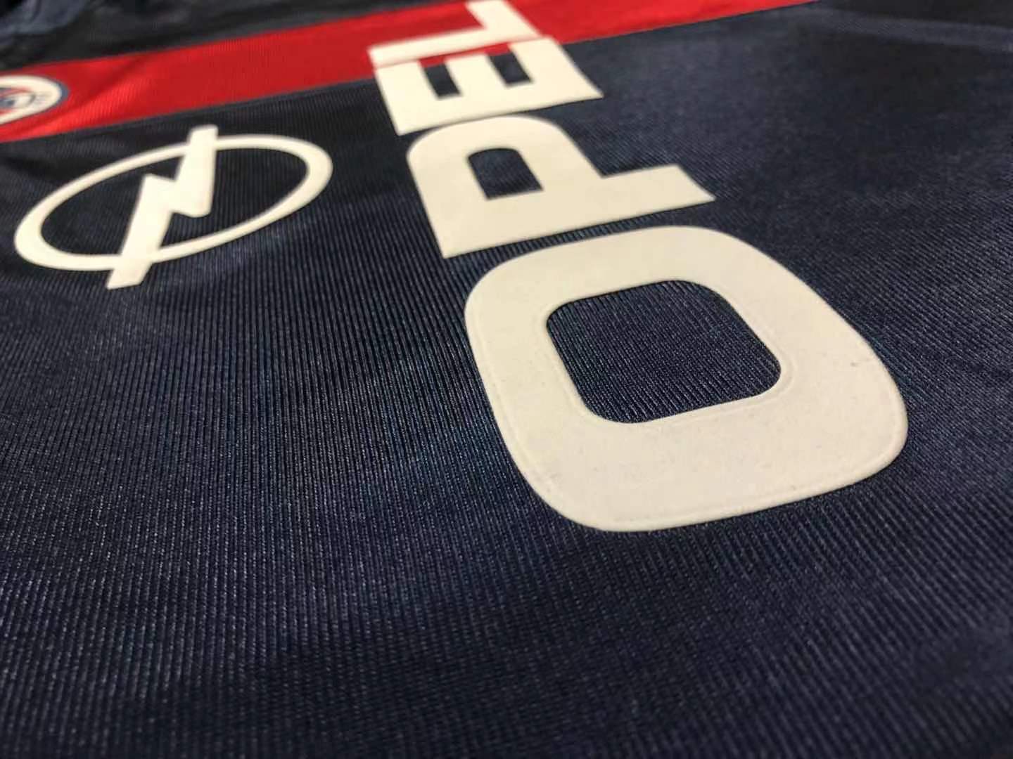 Camiseta Retro de Fútbol Paris Saint Germain 2001 - 2002