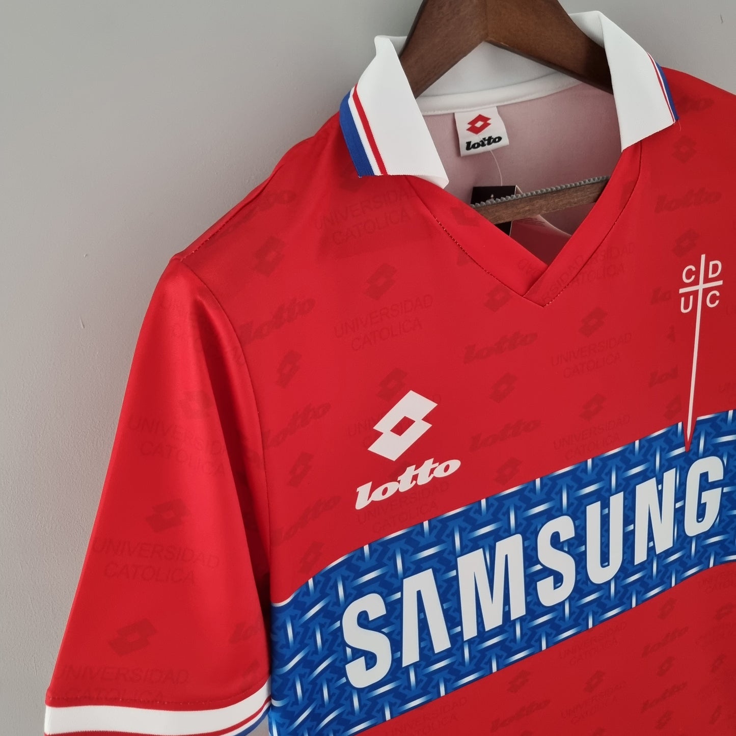 Camiseta Retro de Fútbol Universidad Católica 1996 Roja