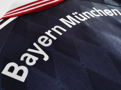 Camiseta Retro de Fútbol del Bayern Munich de 1997 Mathaus 10