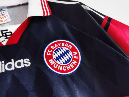 Camiseta Retro de Fútbol del Bayern Munich de 1997 Mathaus 10