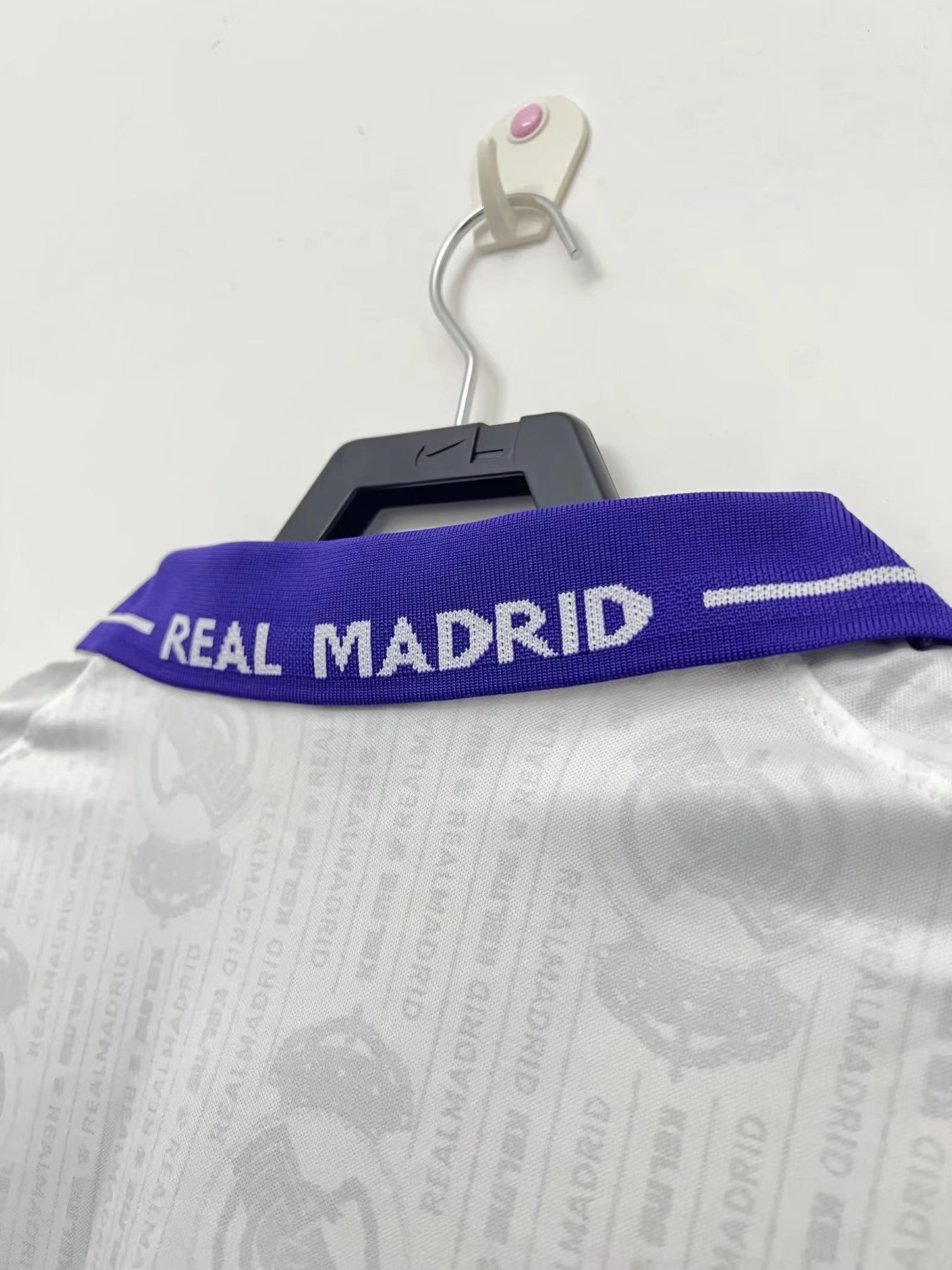 Camiseta Retro de Fútbol Real Madrid 1996 - 1997