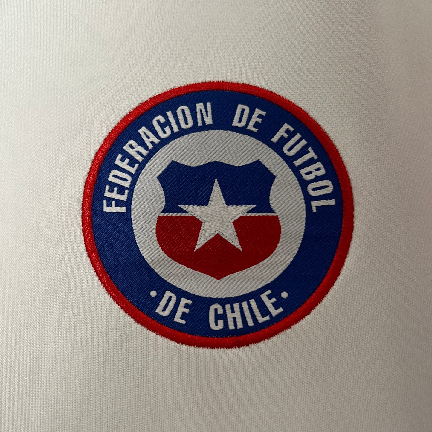 Camiseta de Futbol Chile 2024 (Versión Fanático Blanca)