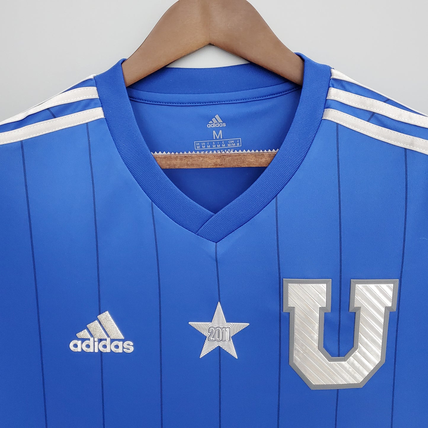 Camiseta Retro de Fútbol Universidad de Chile Conmemorativa 2011