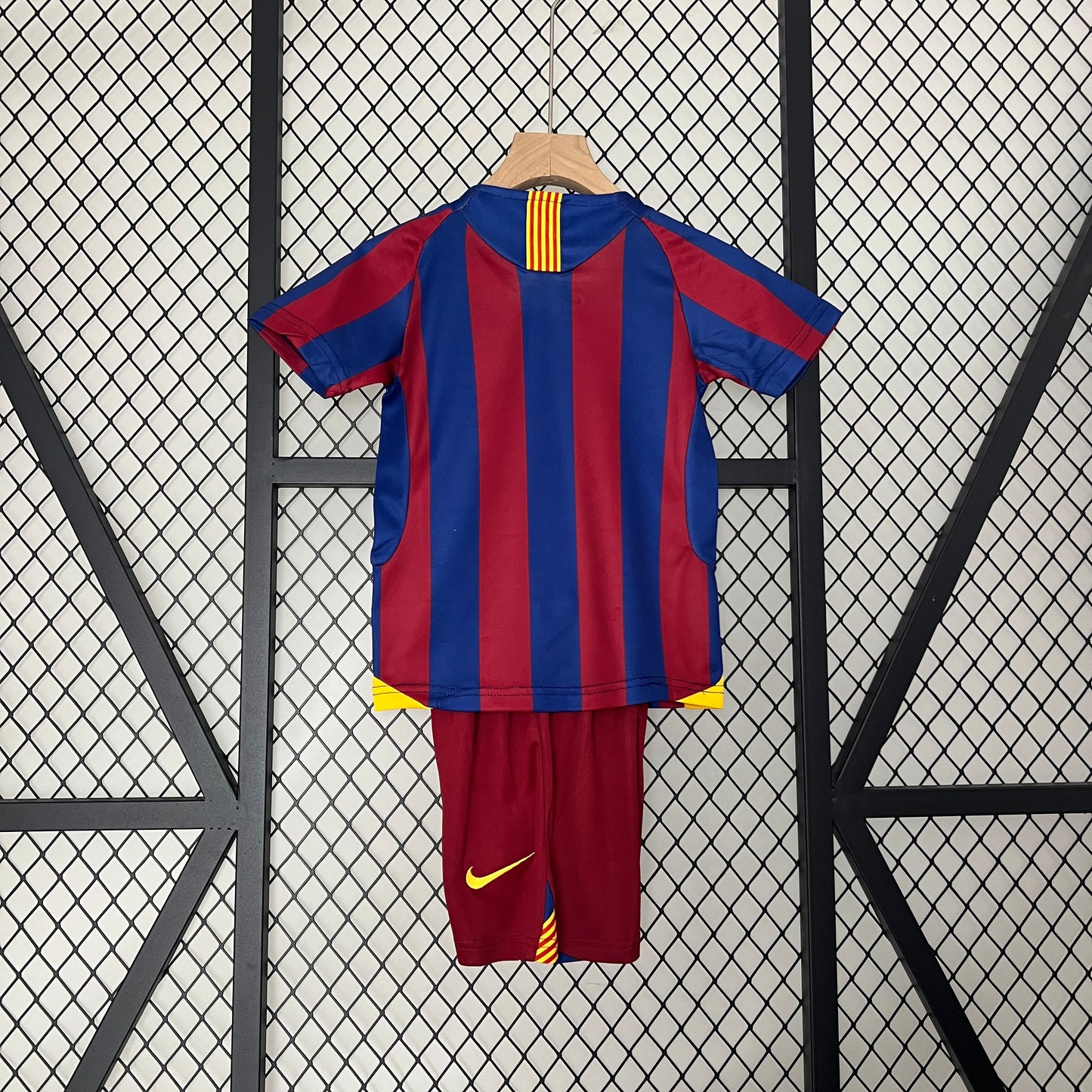 Camiseta Conjunto de Niño Retro de Fútbol Barcelona 2005-2006