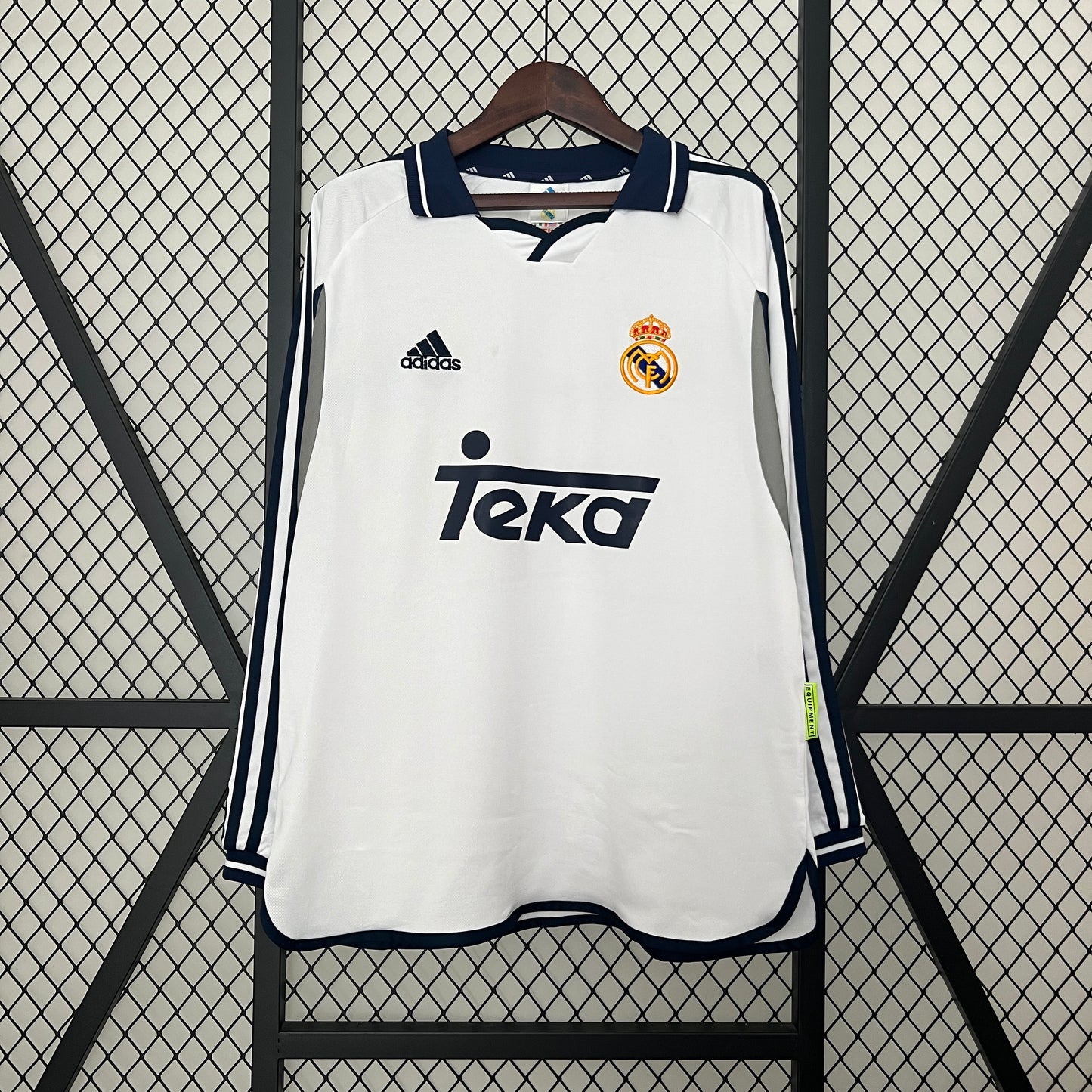 Camiseta Retro de Fútbol Real Madrid 2000-2001 ML