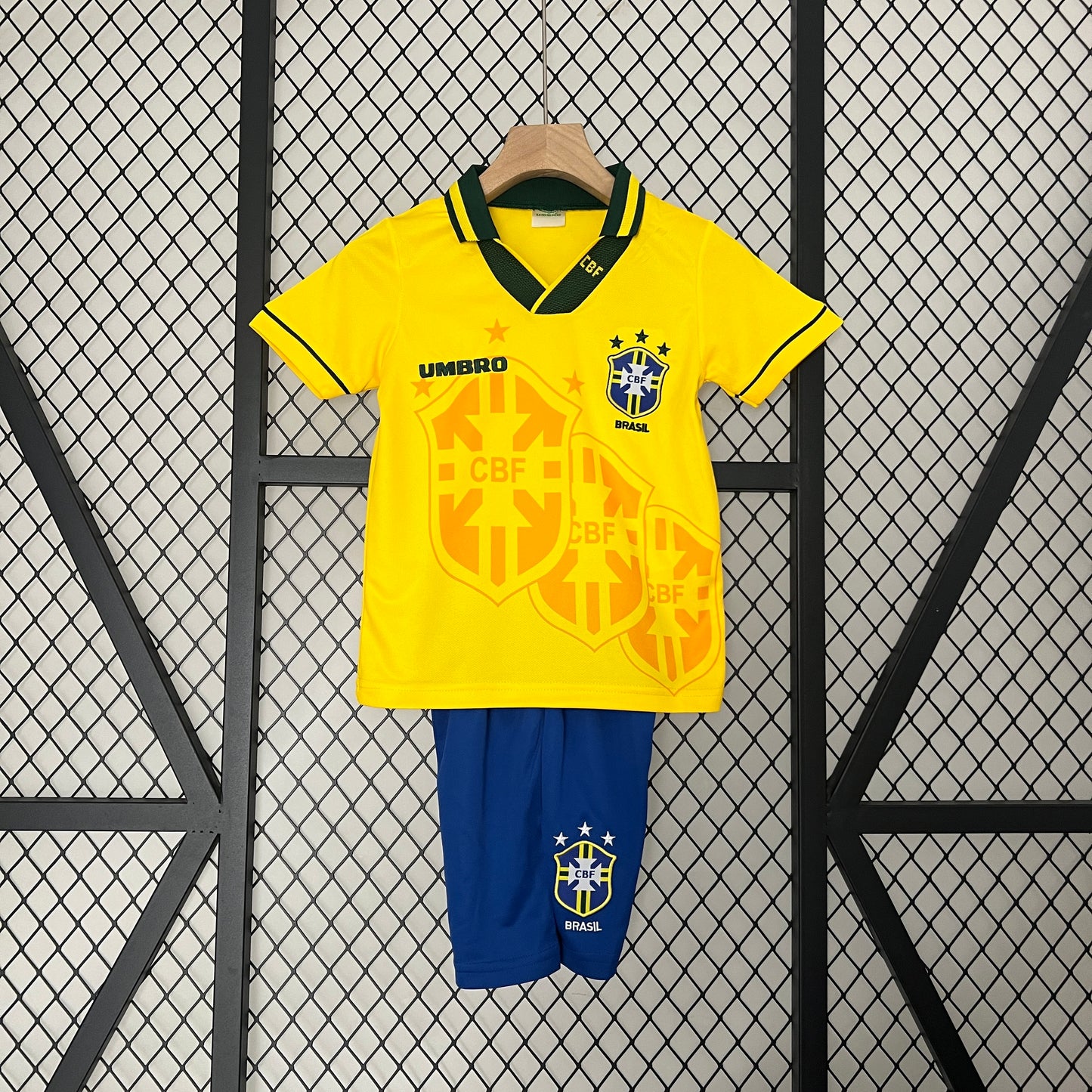 Camiseta Conjunto de Niño Retro de Fútbol Brasil 1994